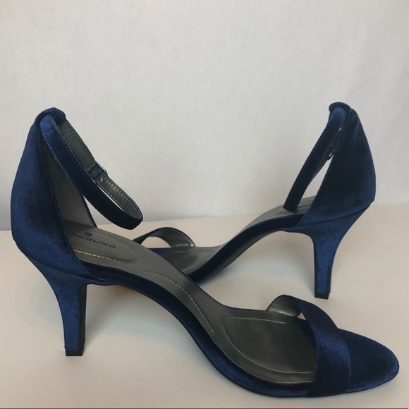 navy blue heels size 11